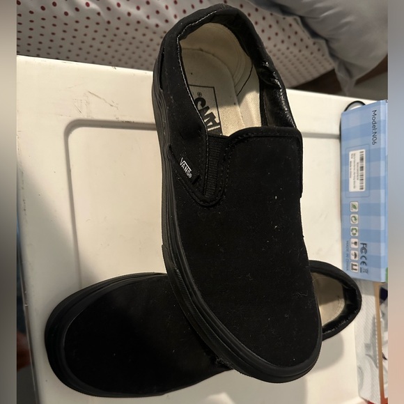 Vans - Picture 1 of 1